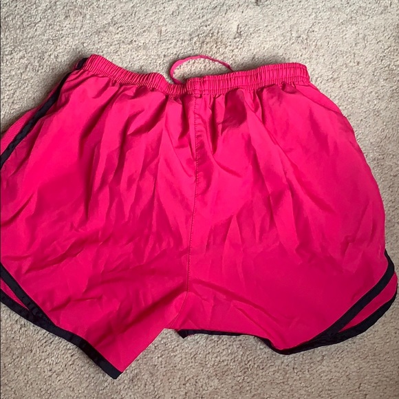 Nike running shorts - Picture 3 of 4